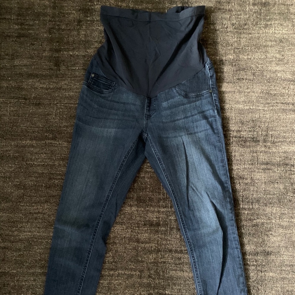 Maternity skinny jeans